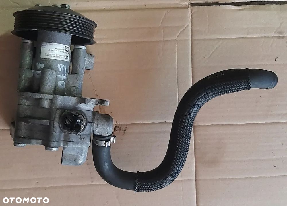 Pompa wspomagania BMW E70 E71 3l.d 6781008 02 - 1