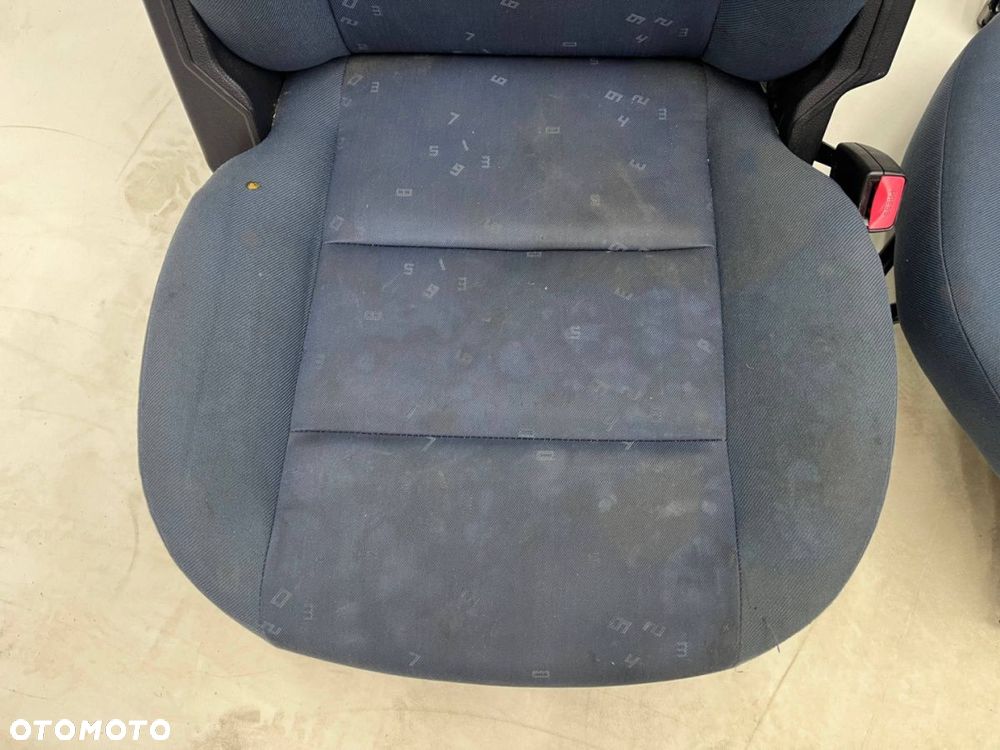 Fotele Mazda 2 I DY 02-07r. kanapa tylna KOMPLET do wyczyszczenia DG4 - 4