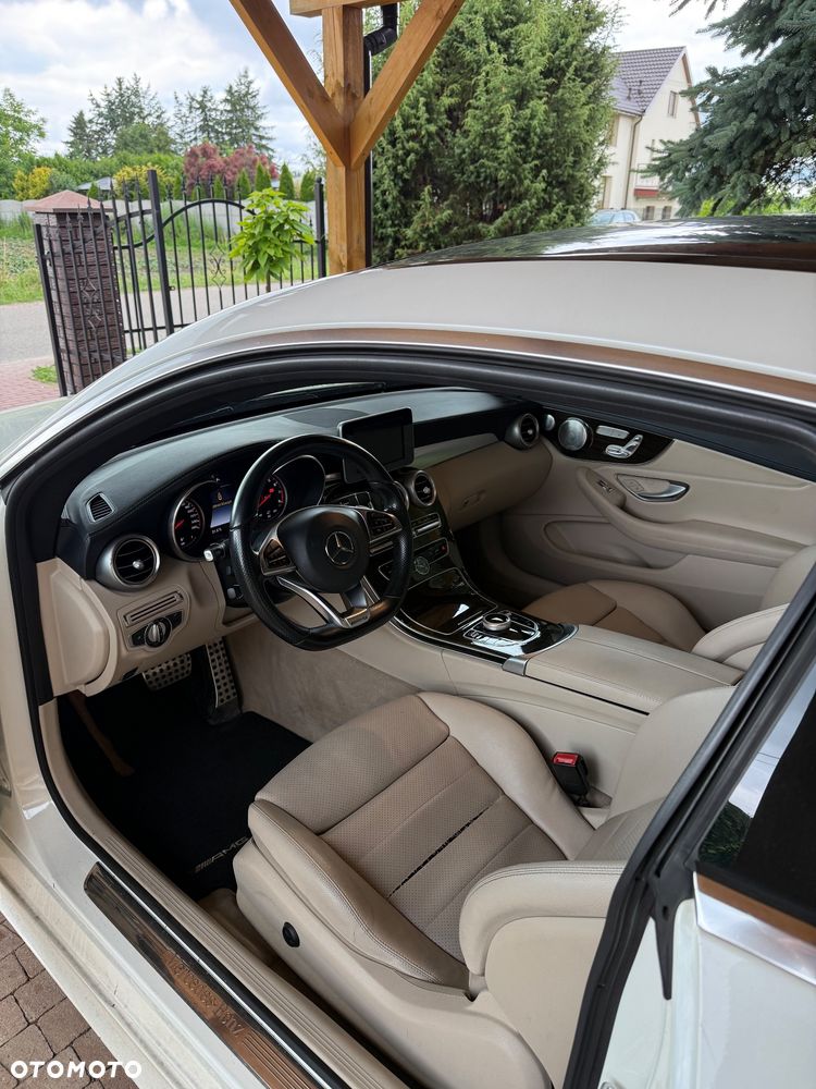 Mercedes-Benz Klasa C 300 7G-TRONIC - 15