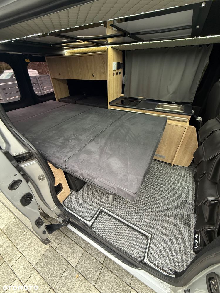 Renault TRAFIC CAMPER VAN - 21