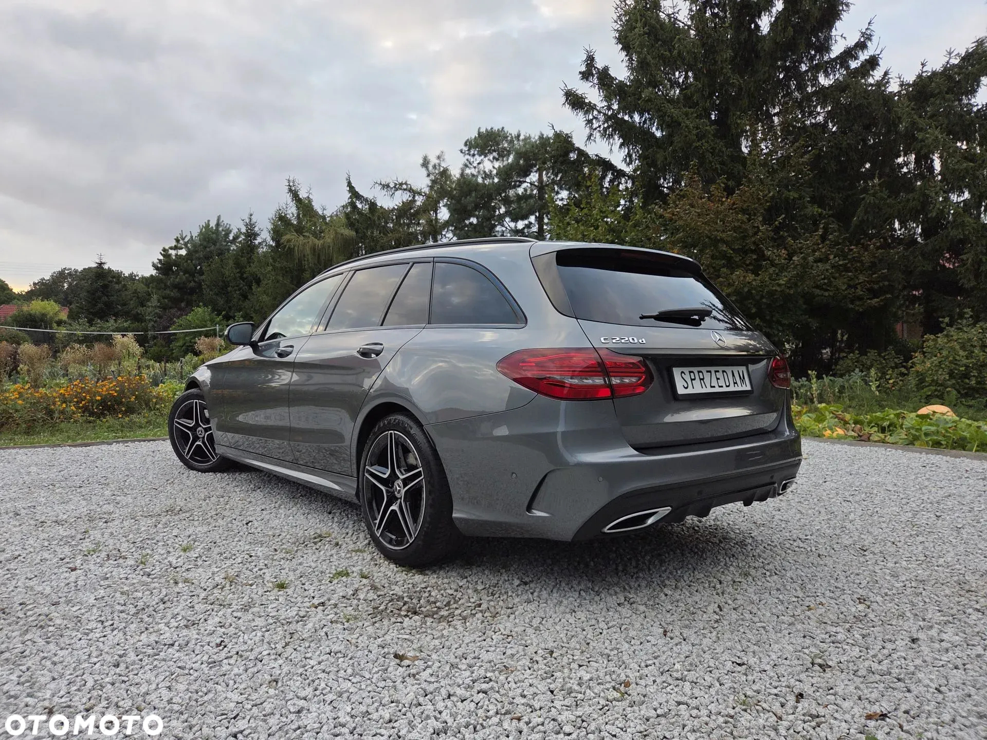 Mercedes-Benz Klasa C 220 d T 9G-TRONIC AMG Line - 6