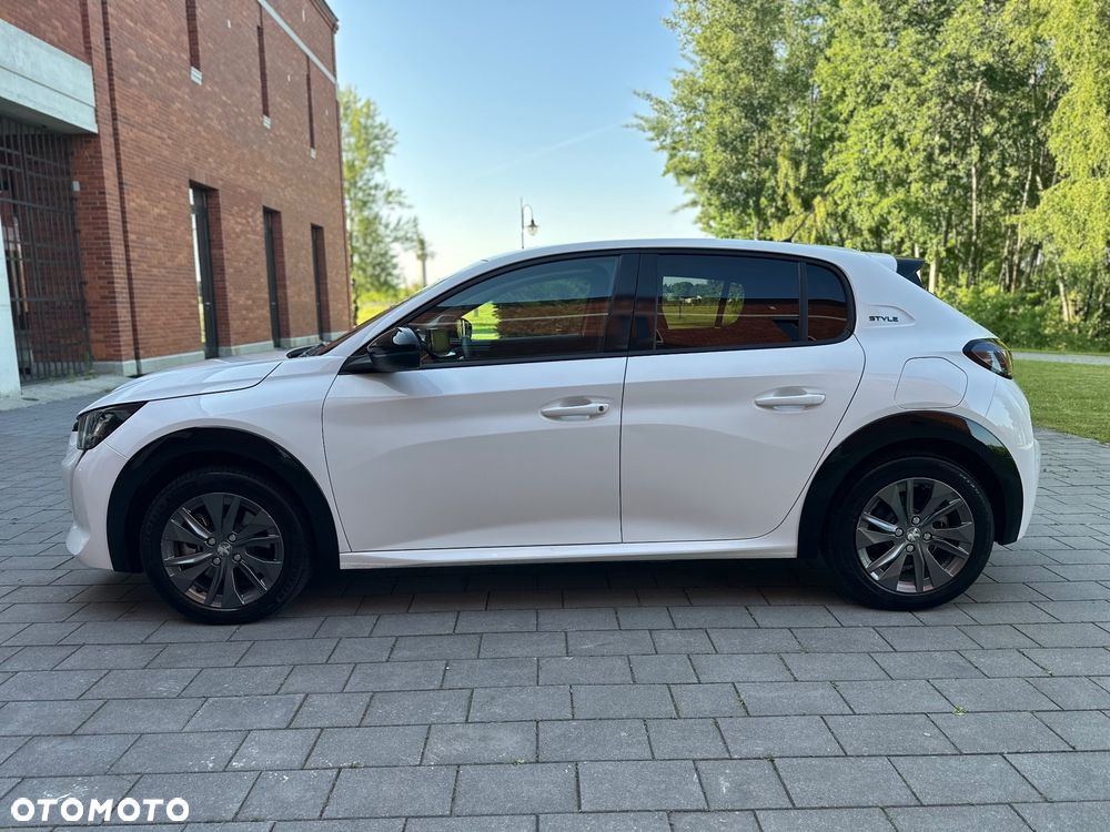 Peugeot 208 50kWh Style - 4