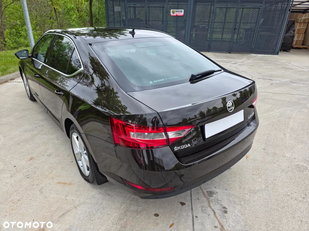 Skoda Superb 2.0 TSI Ambition DSG - 4
