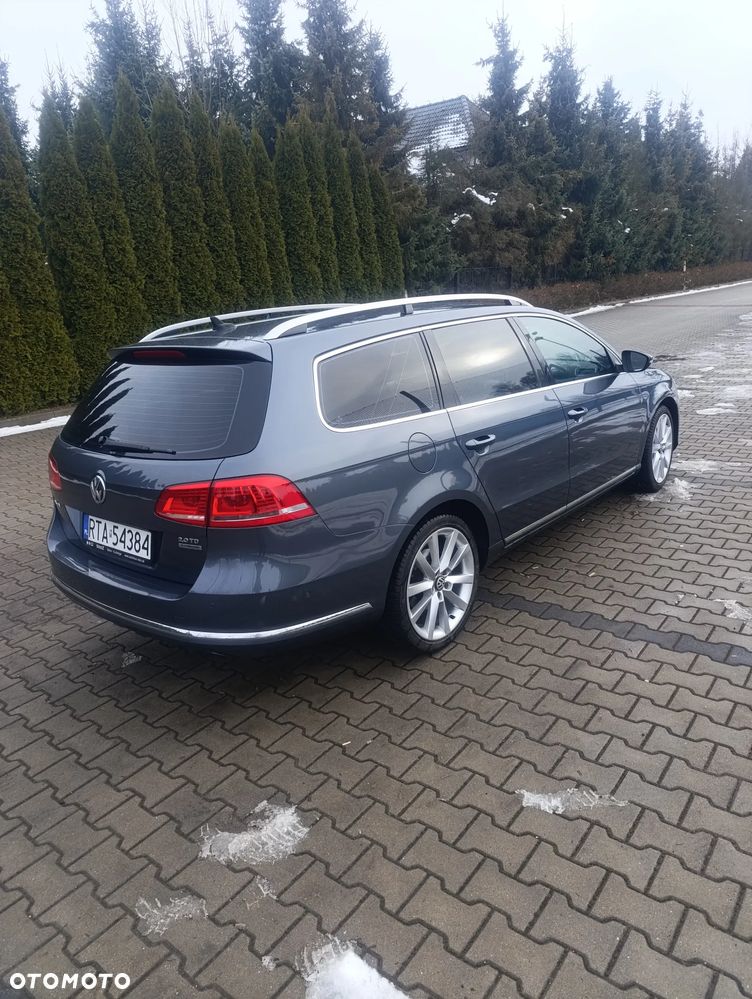 Volkswagen Passat 2.0 TDI Highline - 39