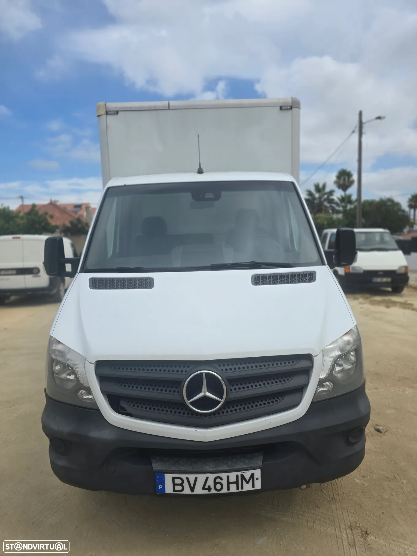 Mercedes-Benz Splinter - 21