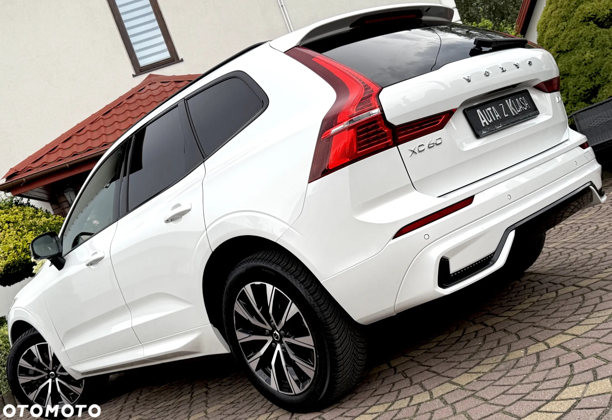 Volvo XC 60 B4 D AWD Geartronic RDesign - 8