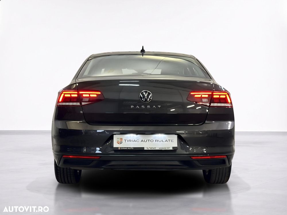 Volkswagen Passat - 5