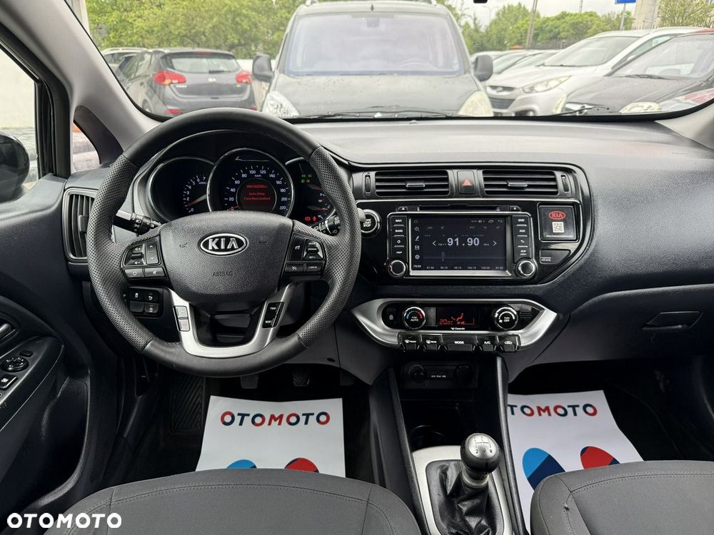 Kia Rio - 21