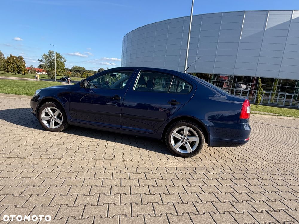 Skoda Octavia 2011 photo 3