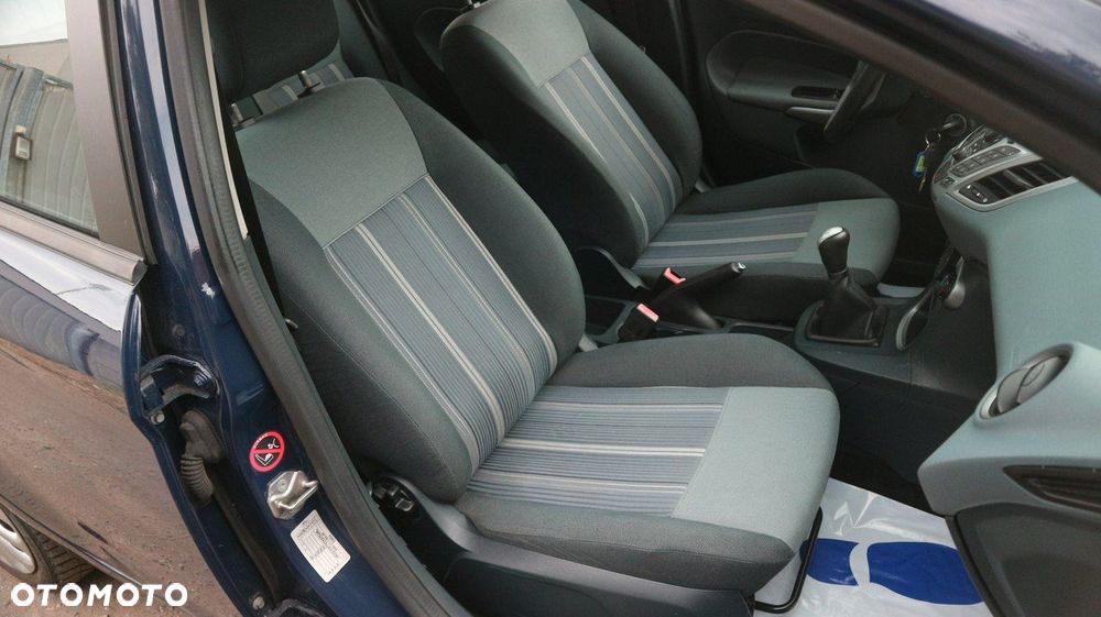 Ford Fiesta 1.25 Trend - 28