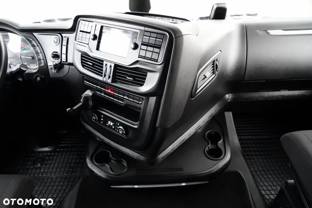 Iveco S-WAY / 480 / RETARDER / KLIMA POSTOJOWA / OPONY 100% / EURO 6 - 30