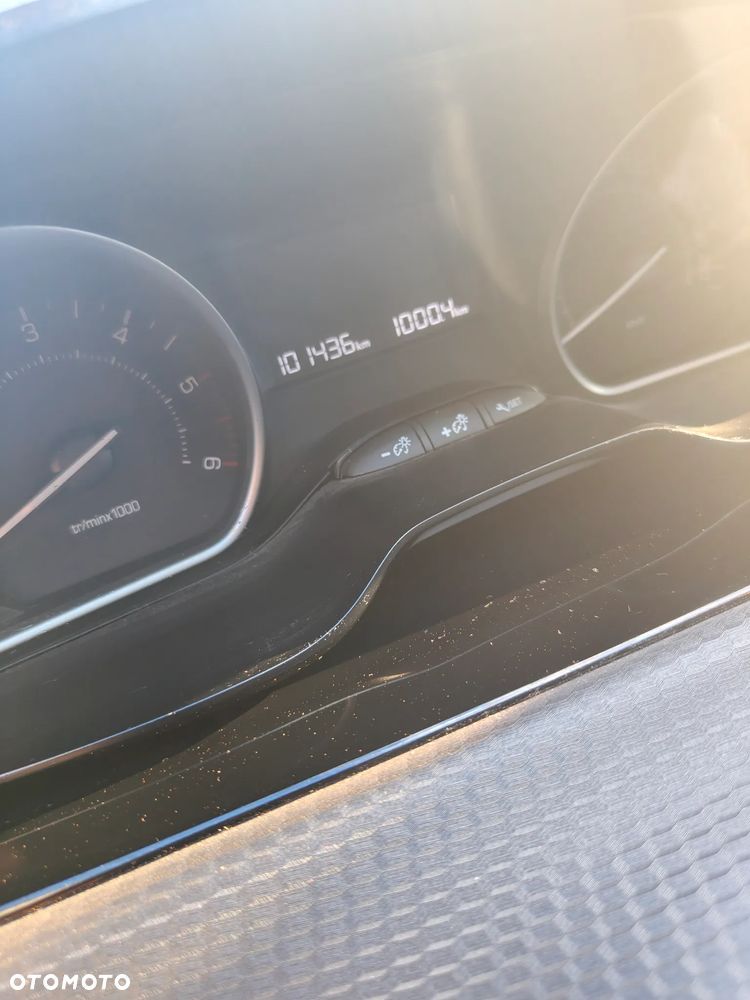 Peugeot 2008 - 7