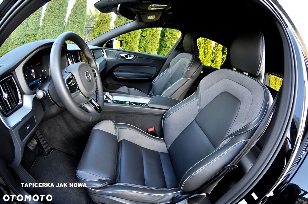 Volvo XC 60 B5 B AWD Plus Black Edition - 23