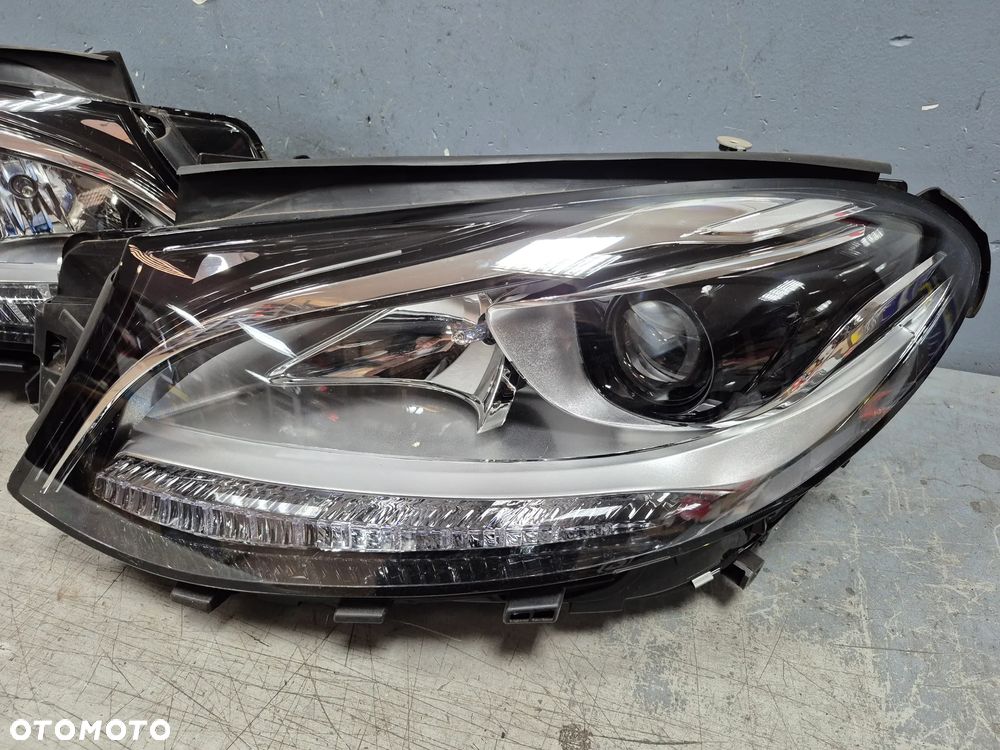 Lampy Przód Komplet Mercedes GLE W166 Zamiennik - 2