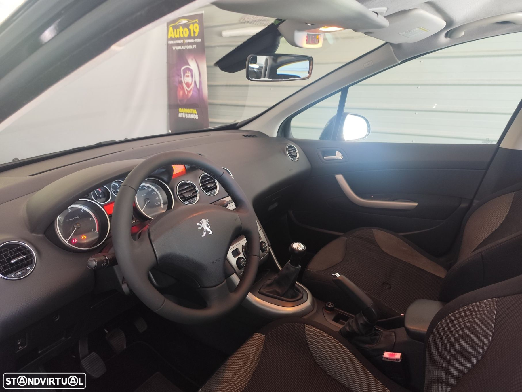 Peugeot 308 1.6 HDi Executive - 14