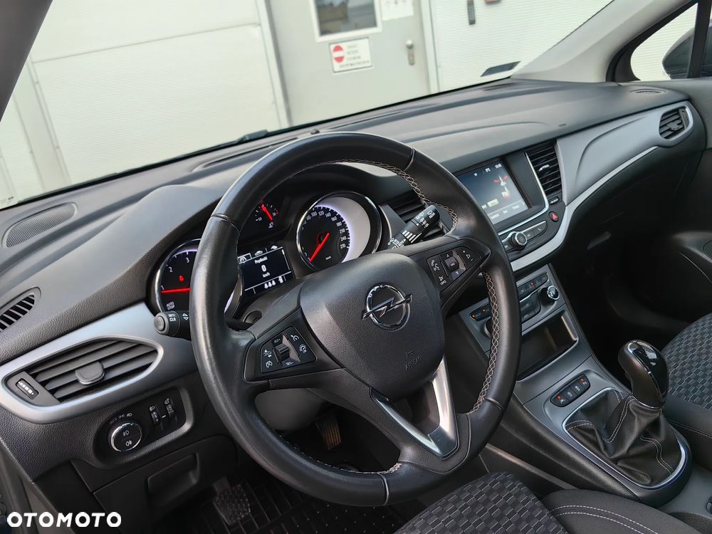 Opel Astra 1.6 CDTI Enjoy - 11