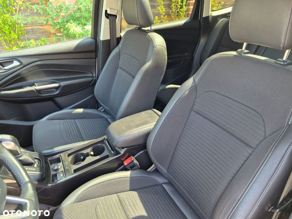 Ford Kuga - 11