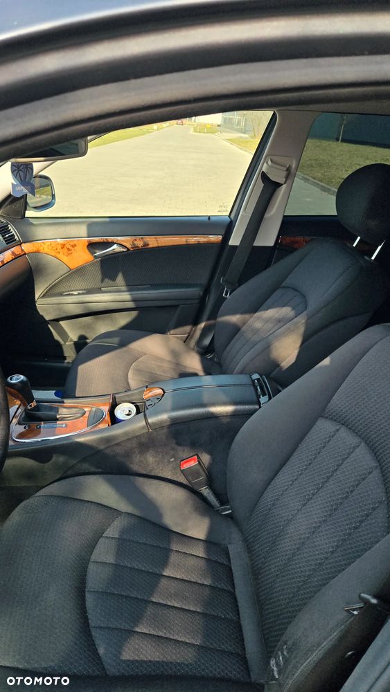 Mercedes-Benz Klasa E - 9