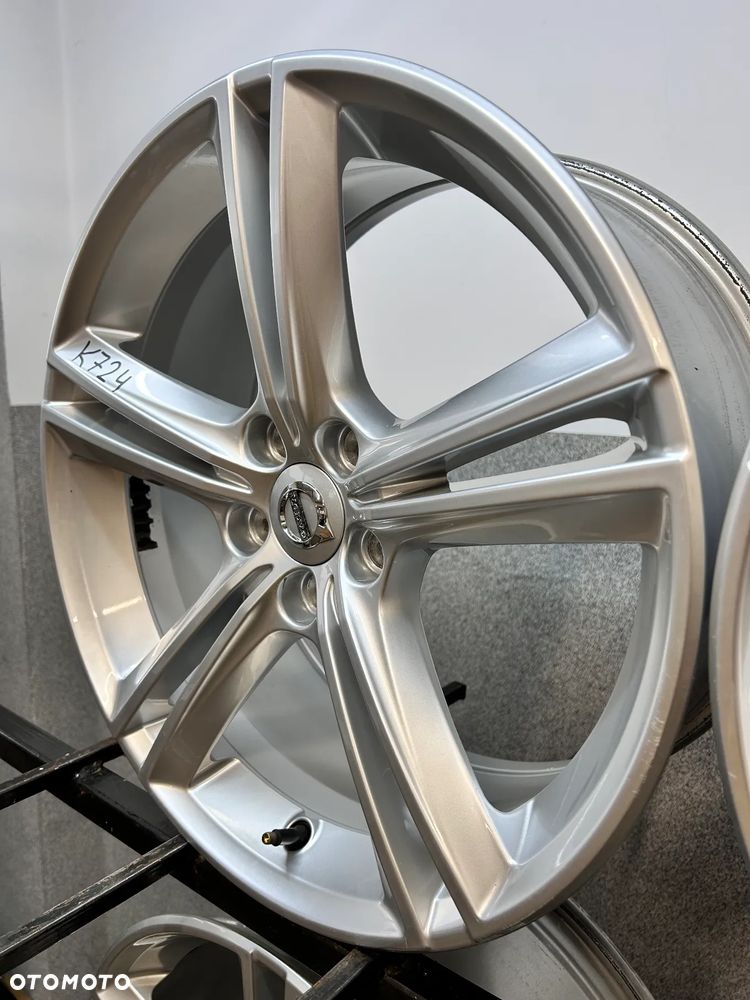 4 FELGI ALU. VOLVO V90, S90, V60, S40, S60  18'' 8J ET42 NR. FABR. 31362839 - 4