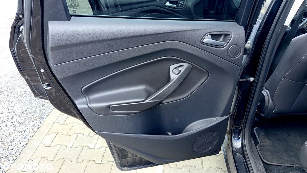 Ford Kuga 1.5 EcoBoost 2x4 ST-Line - 14