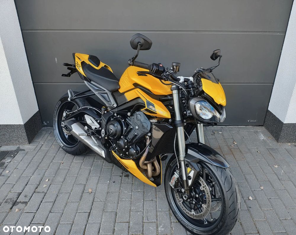 Triumph Street Triple - 2