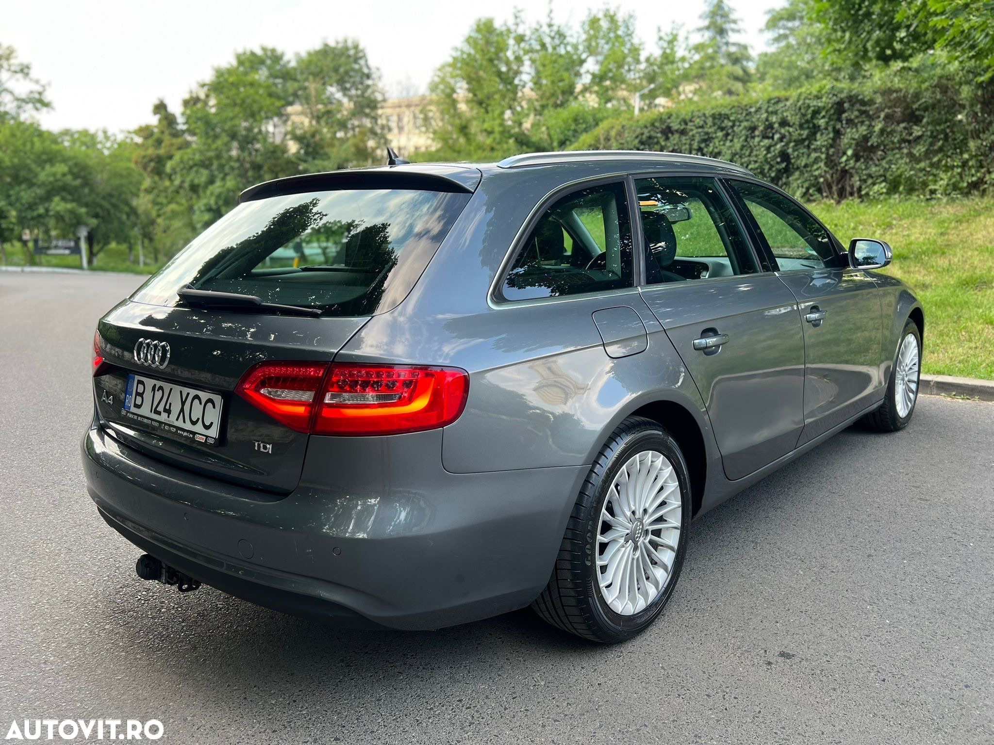 Audi A4 2.0 TDI DPF clean diesel multitronic Ambiente - 4