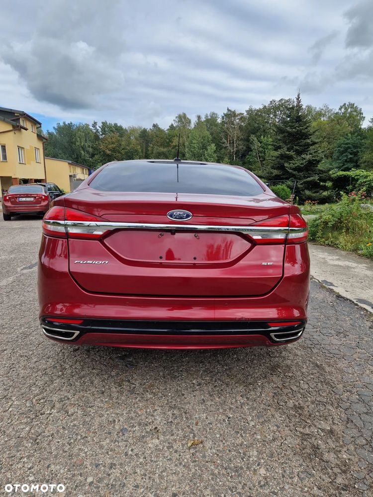 Ford Fusion 2.0 EcoBoost Titanium - 10