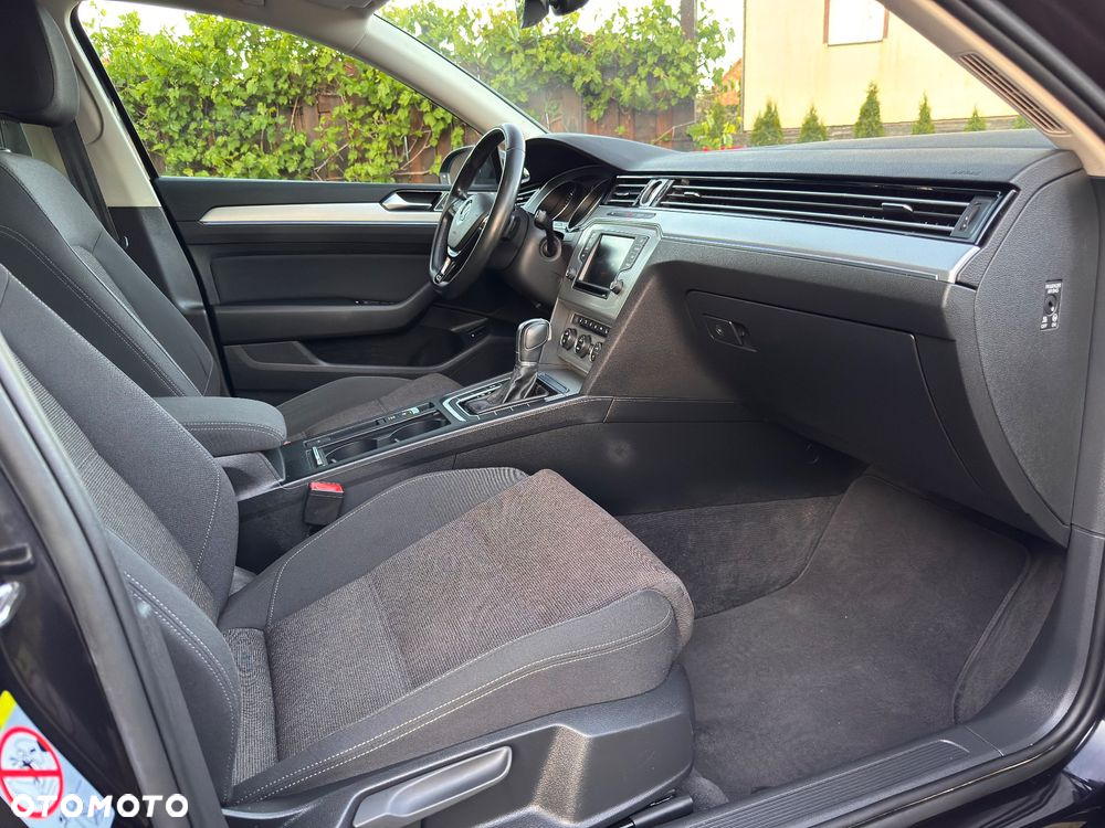 Volkswagen Passat 2.0 TDI BMT Comfortline DSG - 39