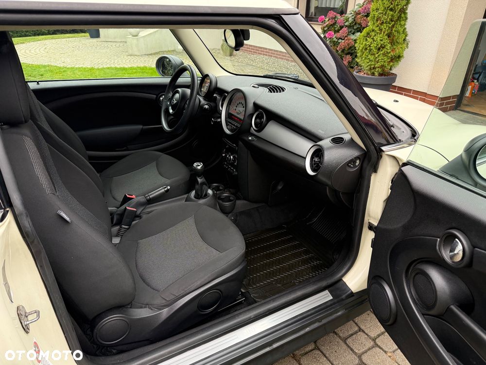 MINI ONE Standard - 28