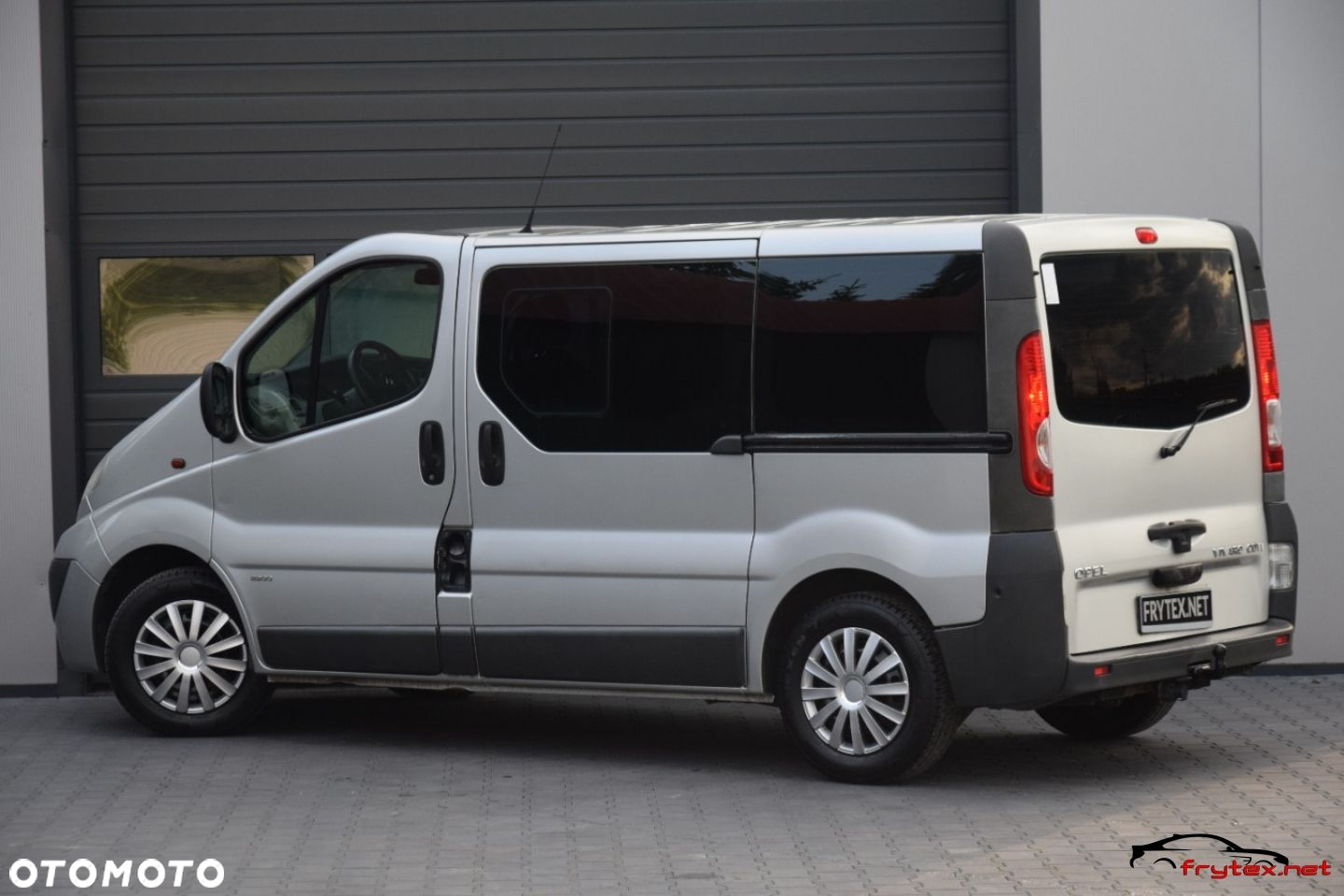 Opel Vivaro - 10
