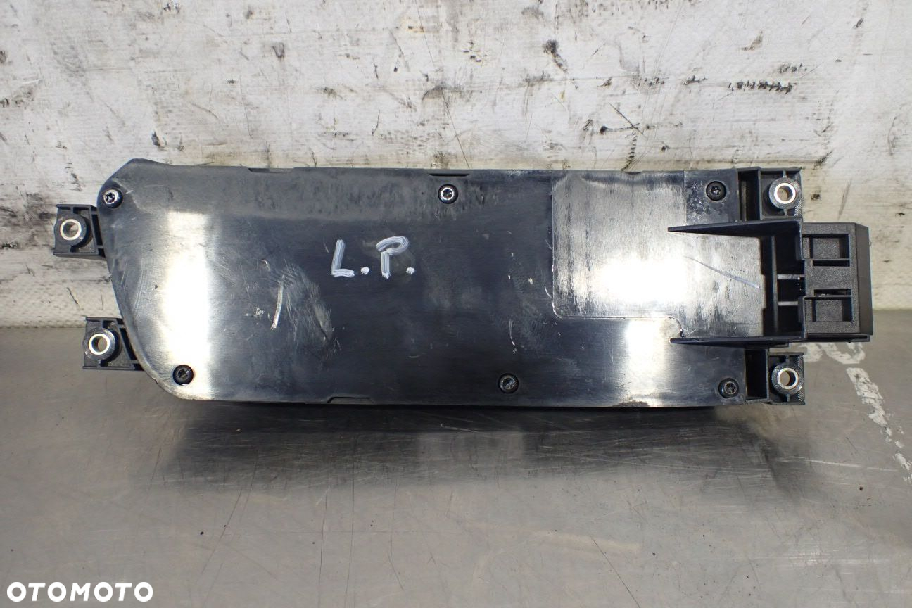 PRZEŁĄCZNIK STEROWANIA FOTELA LEWY PRZÓD VOLKSWAGEN TOUAREG 5.0 7L6959765B - 2
