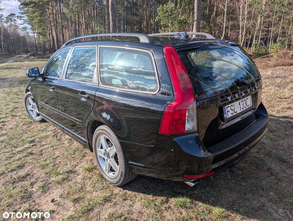 Volvo V50 D5 Momentum - 4
