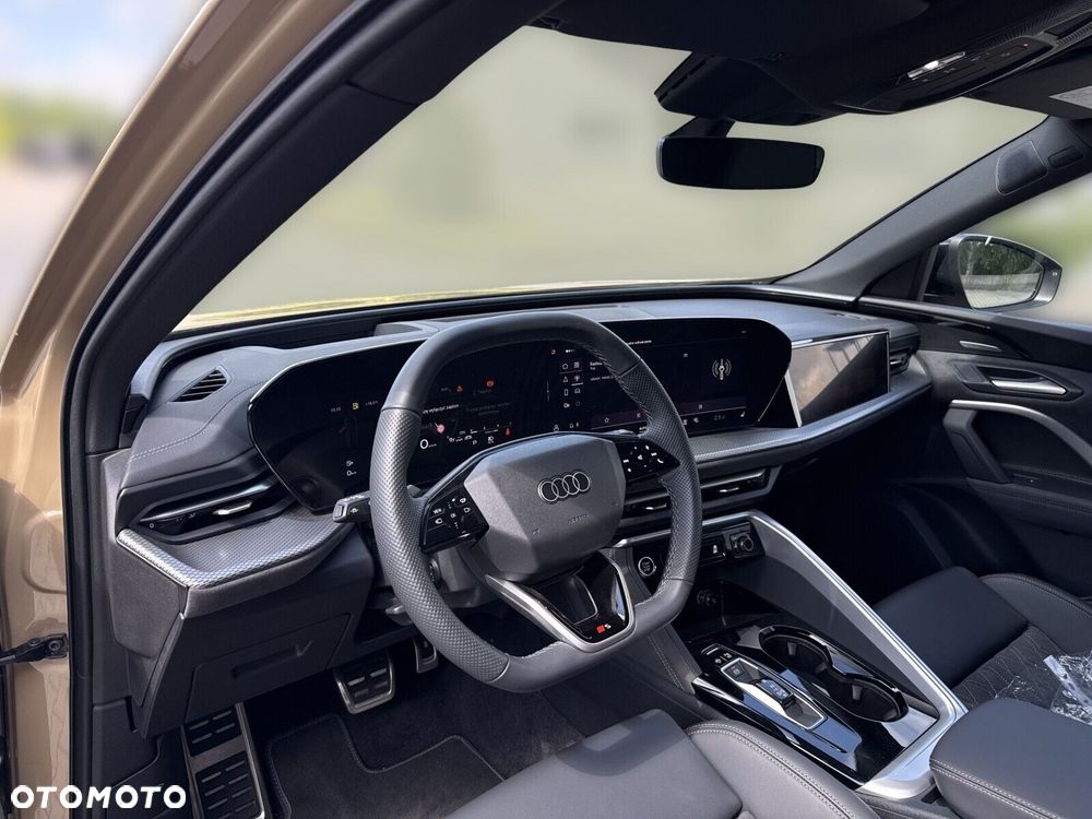 Audi Q5 Sportback - 14