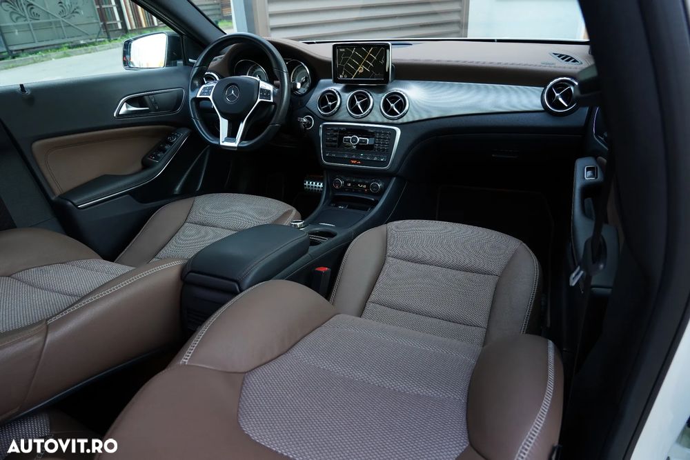 Mercedes-Benz GLA 220 d 7G-DCT AMG Line - 7
