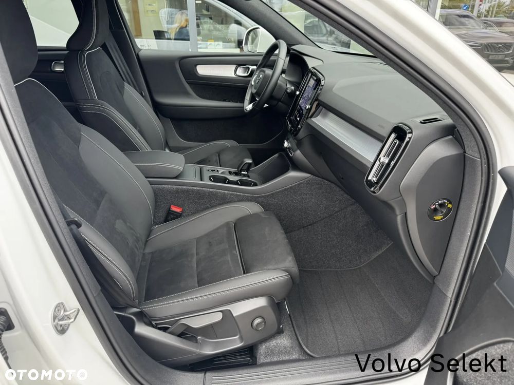 Volvo XC 40 B3 Core - 16