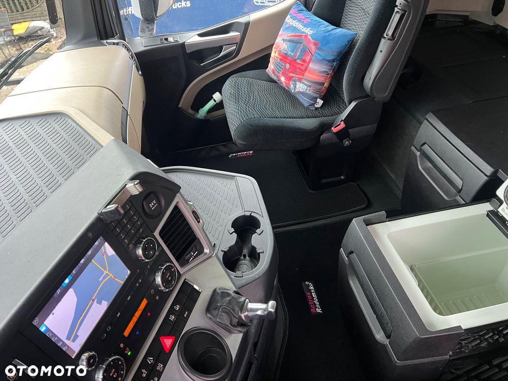 Mercedes-Benz 2546 GIGGASPACE ,firanka 7,80m - 28