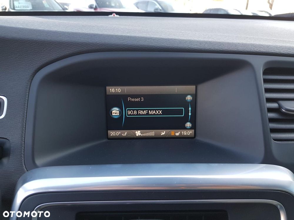 Volvo S60 T5 Drive-E Momentum - 19