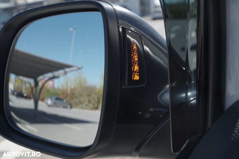 Volkswagen Multivan - 8