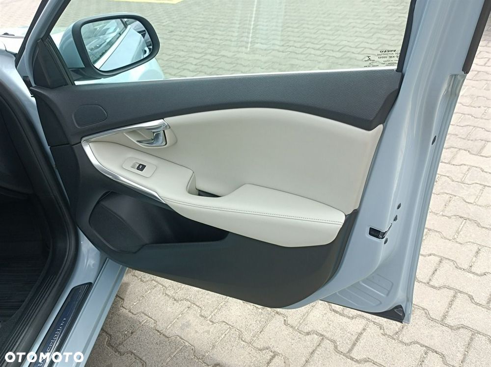 Volvo V40 - 11