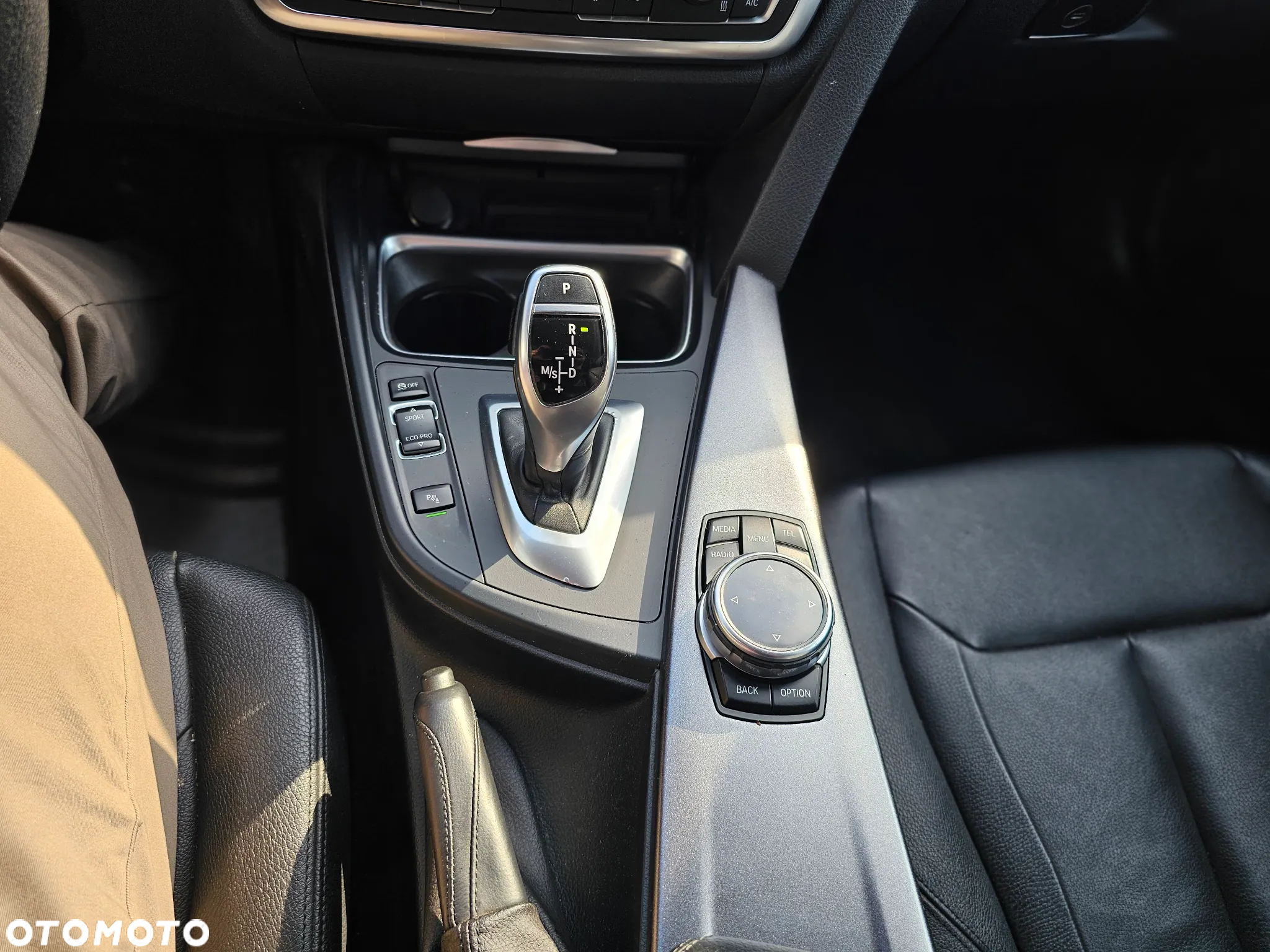 BMW Seria 3 328i Touring xDrive Luxury Line - 15