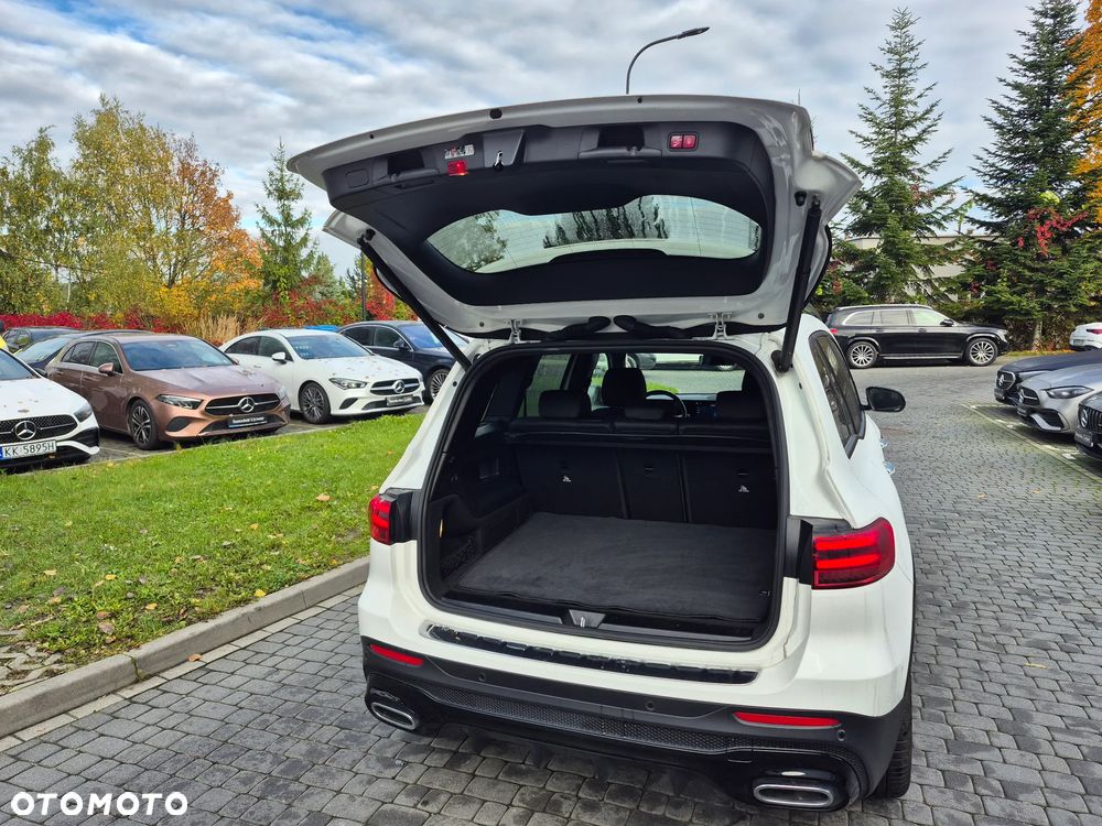 Mercedes-Benz GLB 200 AMG Line 7G-DCT - 27