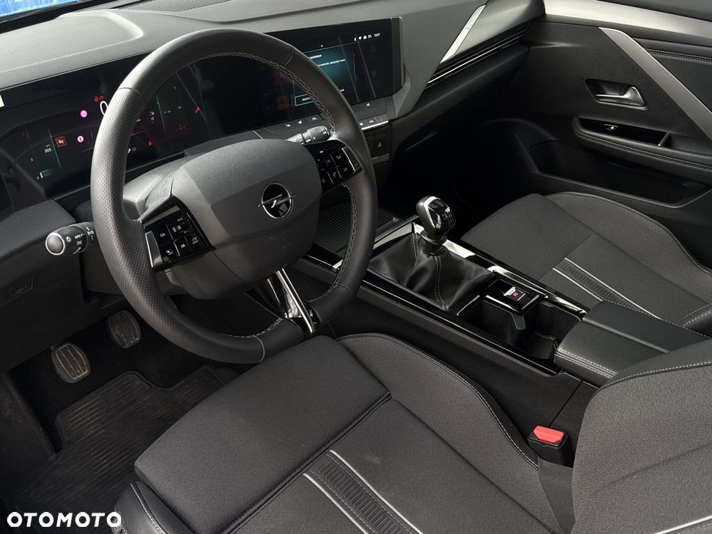 Opel Astra 1.2 T GS S&S - 10