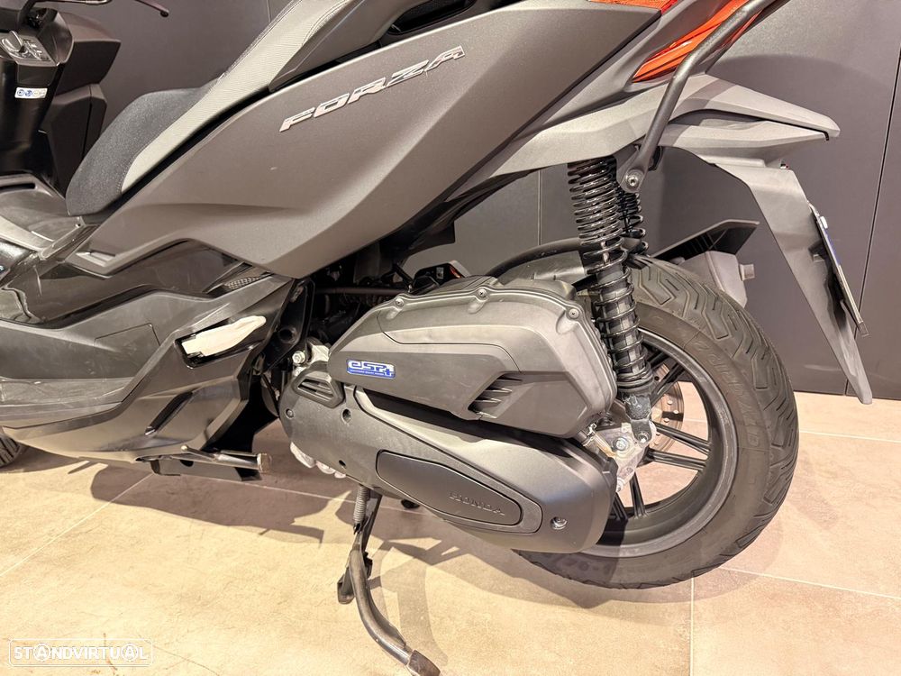 Honda Forza - 6