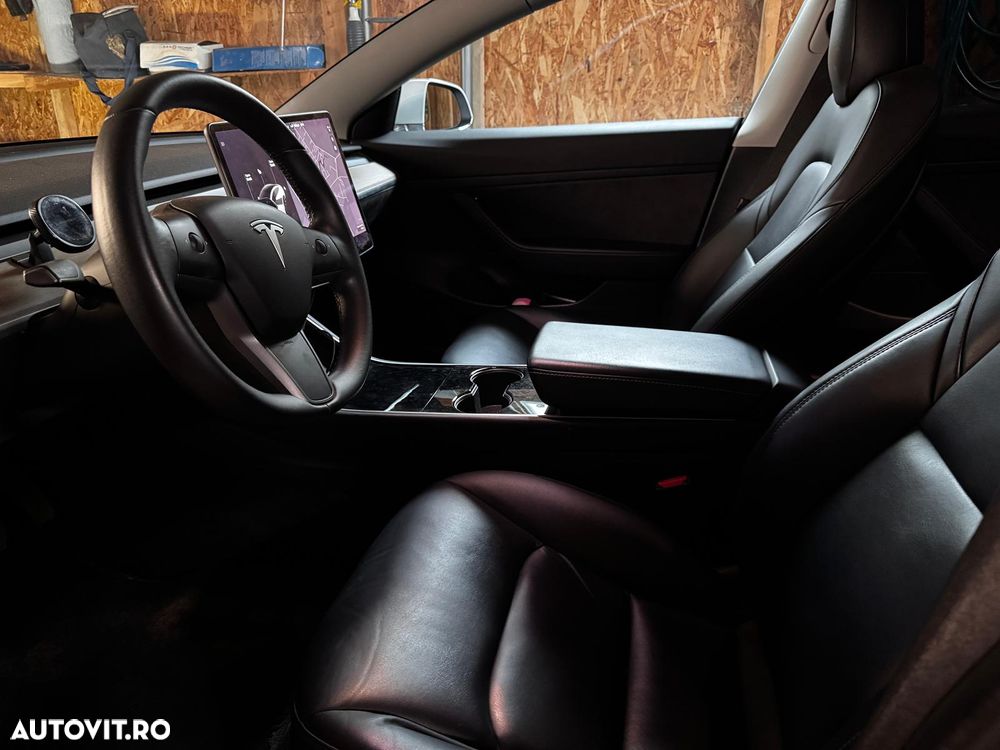 Tesla Model 3 Standard Reichweite Plus Hinterradantrieb - 6