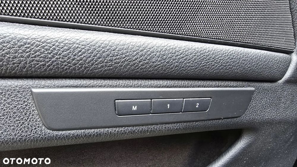 BMW Seria 5 - 36
