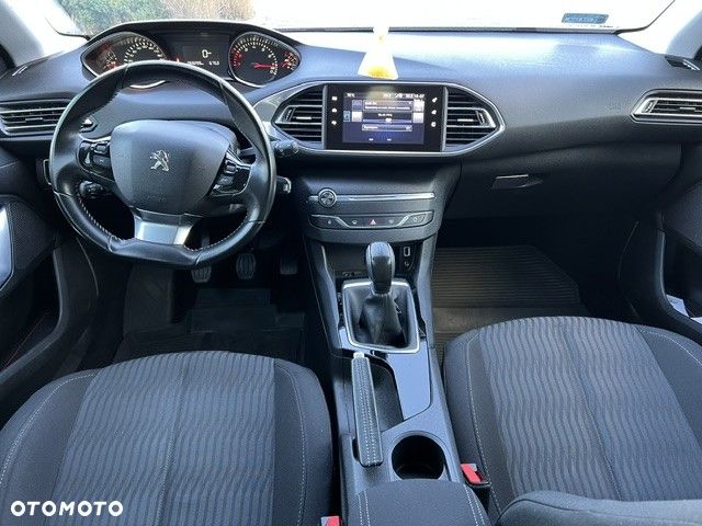 Peugeot 308 - 6