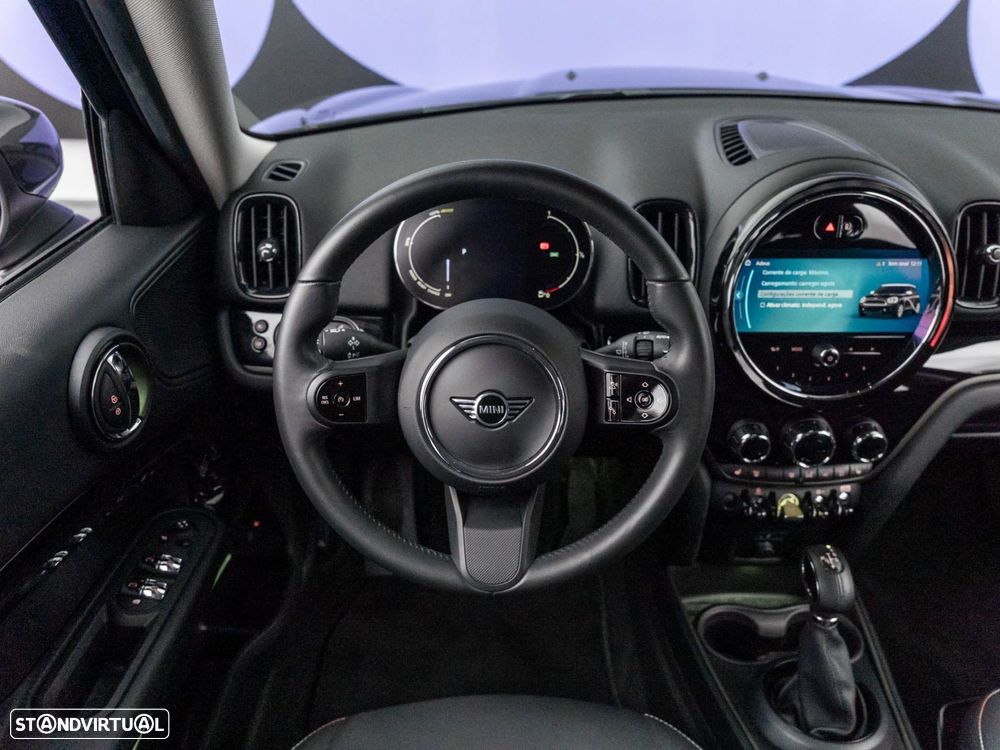 MINI Countryman Cooper SE Premium Essential Auto - 17