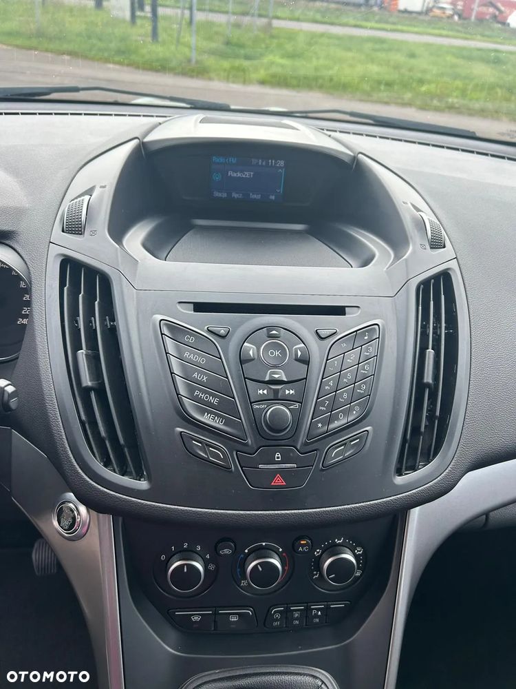 Ford Kuga - 17