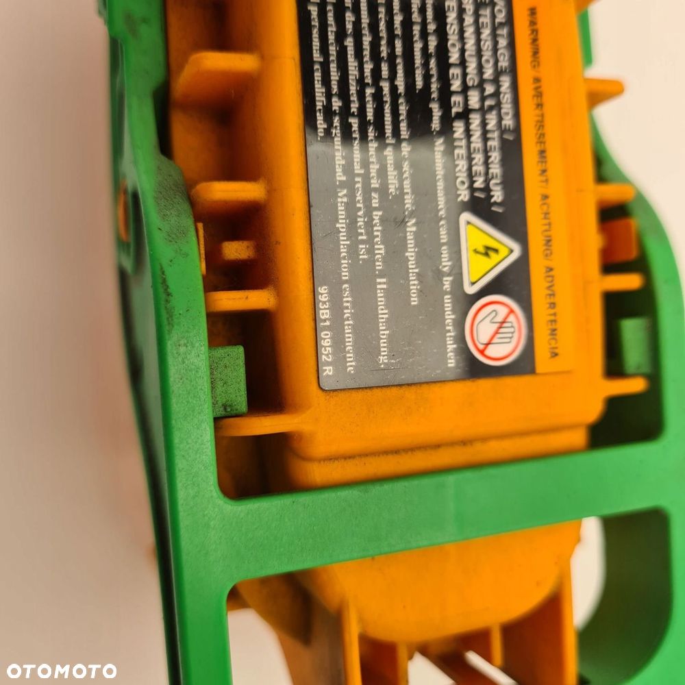 renault zoe bezpiecznik baterii - 6