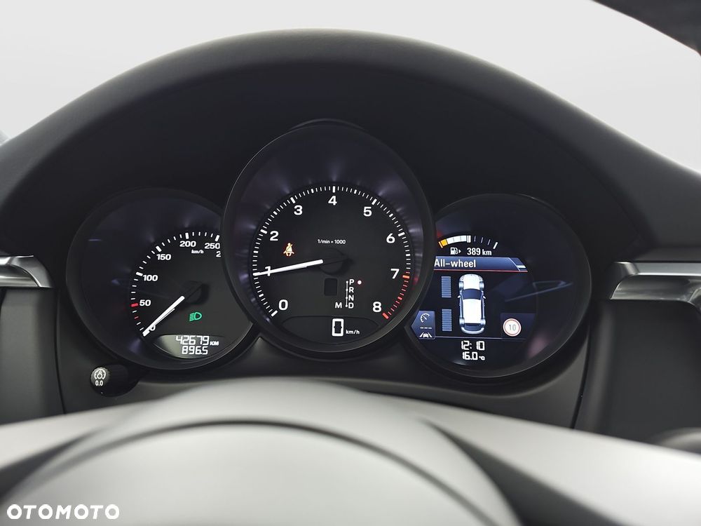 Porsche Macan Standard - 22